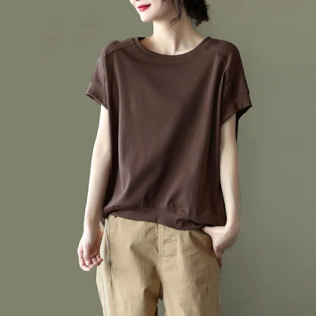 High-end solid color short-sleeved top in summer new versatile and fashionable age-reducing loose meat-covering T-shirt for women's fashion