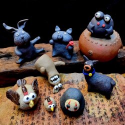 Jingdezhen Creative Small Ornaments, Tea Pets, Hand-Made for Landscaping, Special Zodiac Small Animal Decorations for Desktop Display