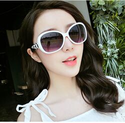 Gradient Sunglasses for Women, White Frame, Slimming, Uv Protection, Large Face, Celebrity Style, Polarized, Fashionable, 2025 New Trend