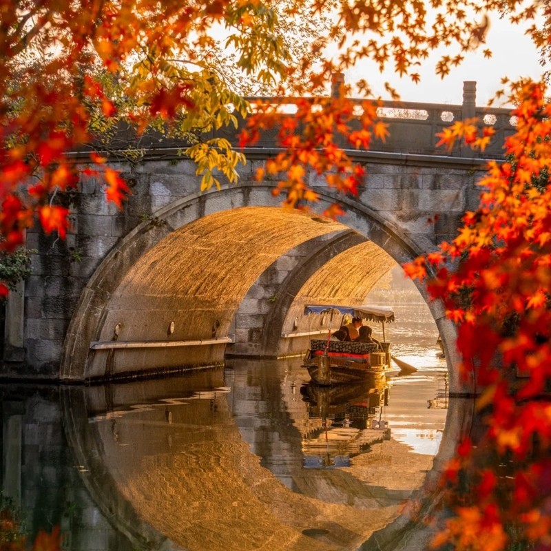 纯玩含高铁 浙江杭州旅游南浔西塘乌镇西栅船游西湖4天3晚跟团游