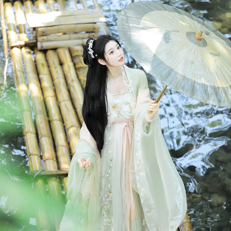 【含机票】华东旅游上海南京苏州杭州乌镇鼋头渚江南6天5晚跟团游