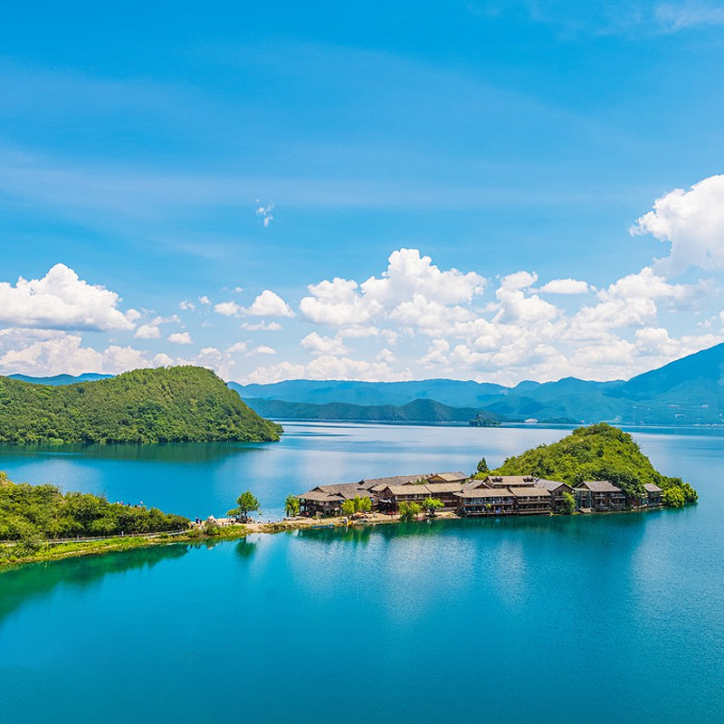 万彩云端 云南旅游昆明大理丽江香格里拉8天7晚跟团飞猪旅行