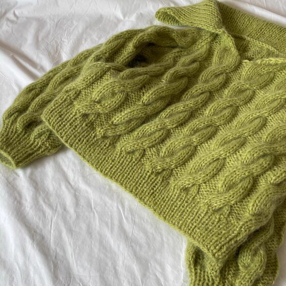 
Make a new wool 25-style full-body twisted lapel slimming pullover sweater materials include tutorials non-finished products