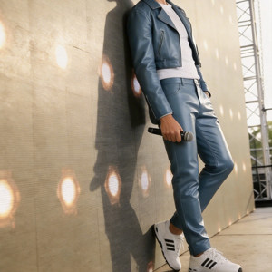 
Cross-border men's spring and summer thin and slim-fitting PU leather pants, colorful butt lift performance bar date pants, gift for boyfriend