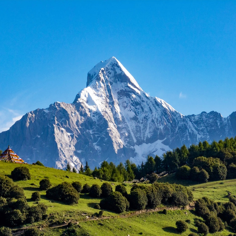 【私家团】成都川西稻城亚丁四姑娘山鱼子西4钻酒店单独包团出行