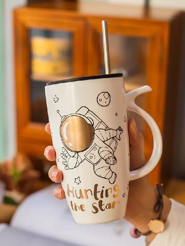 Hekki - Set: Space Themed Ceramic Mug + Lid + Astronaut Spoon