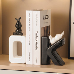 Creative Ornaments with a High-End Feel, Niche Art Bookends, Light Luxury High-End Decorations for Living Room, Study, and Home Desktop