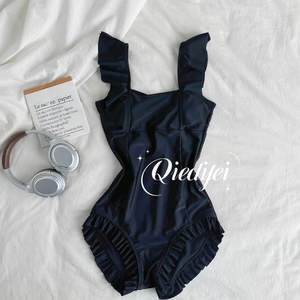 
<Little Feisleev>The new Korean ins style ins style to cover belly and make you look slim and one-piece small chest to cover belly and make you look slim and make you look slim. The holiday hot spring swimsuit