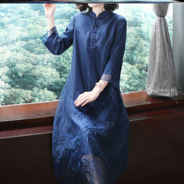 Retro chinese modified cheongsam version embroidered dress 2 style 022