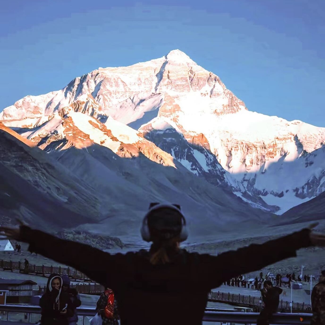 西藏林芝+拉萨+珠峰大本营+羊卓雍措8日7晚私家团南迦巴瓦峰