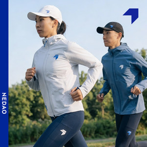 Inner cloud velvet hooded soft shell autumn and winter warm women's training self-storage windproof and breathable running jacket