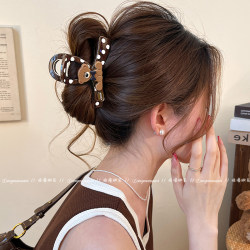 Cute Bear-Shaped Hair Clip for Women, High-End Shark Clip, 2026 New Style, Back of the Head Hair Clip, Ab Side Hair Accessory