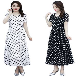 
2026 French black and white polka dot dress for women, summer chiffon, high-end temperament, large size for fat girls, large swing polka dot long skirt