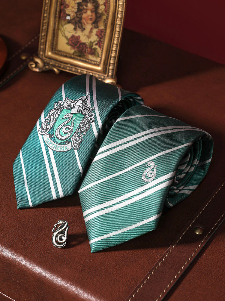 Cinereplicas Sagas Harry Potter Animali Fantastici - Cravatta I segreti di Silente - Licenza ufficiale