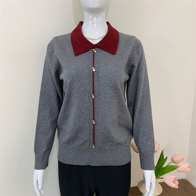 Fashionable mother dress lapel color-blocking temperament sweater 2025 spring and autumn new age-reducing base shirt middle-aged and elderly tops