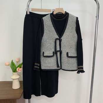 Mom's spring and autumn clothes, Chinese style large-size sweater three-piece set