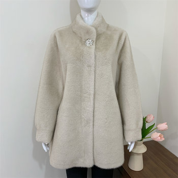 Mom's autumn and winter clothes are fashionable and noble coat
