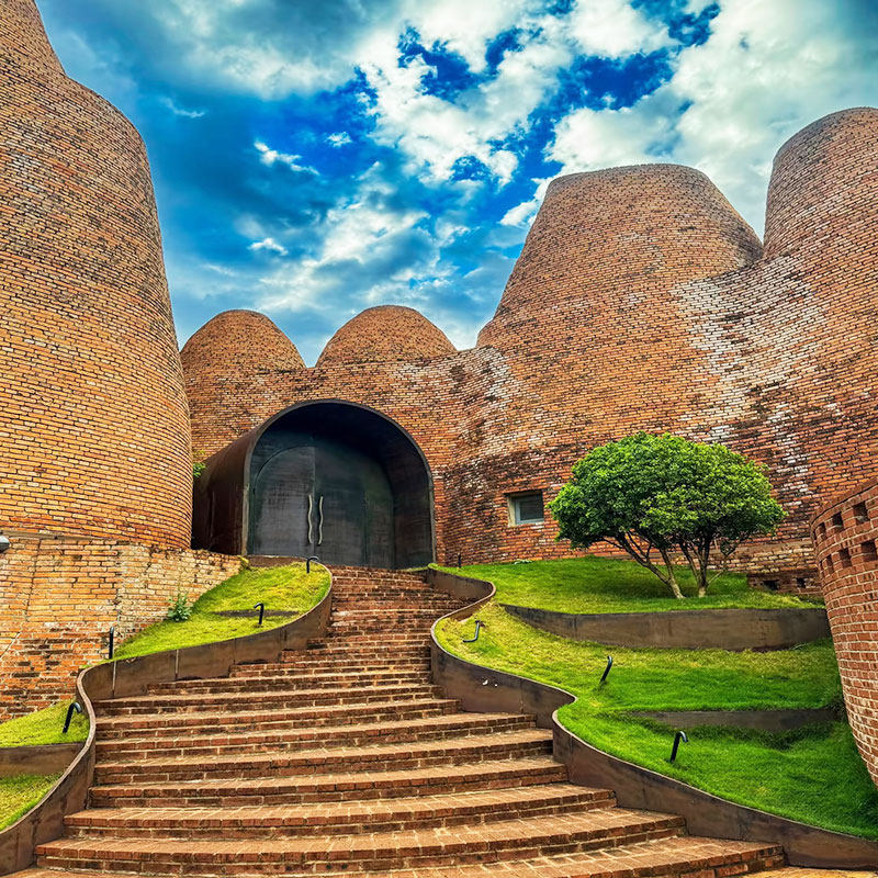 云南弥勒抚仙湖3天2晚家庭自由行可选酒店搭美食泡温泉电影票