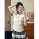 
Simple and versatile dog embroidered short-sleeved T-shirt for women with a slim waist and slim look.