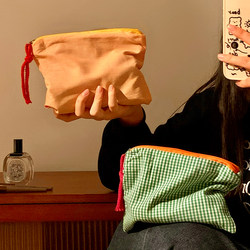 ins Style Cosmetic Bag for Women, Portable Large Capacity 2026 New Model Travel Cosmetics and Miscellaneous Storage Bag, Small Toiletry Bag