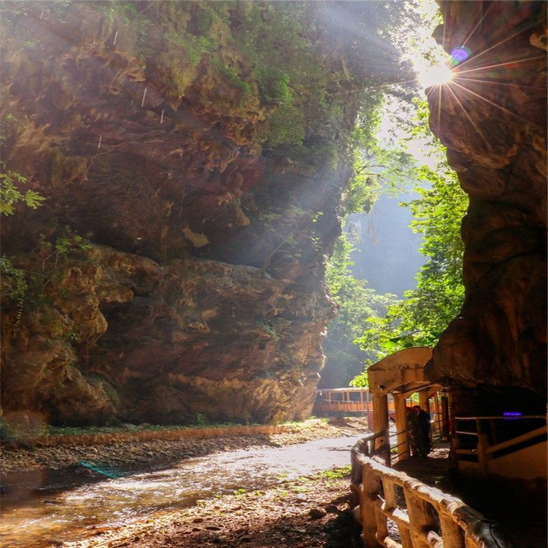 北海出发崇左德天跨国瀑布通灵大峡谷2天1晚跟团游+含德天接驳车