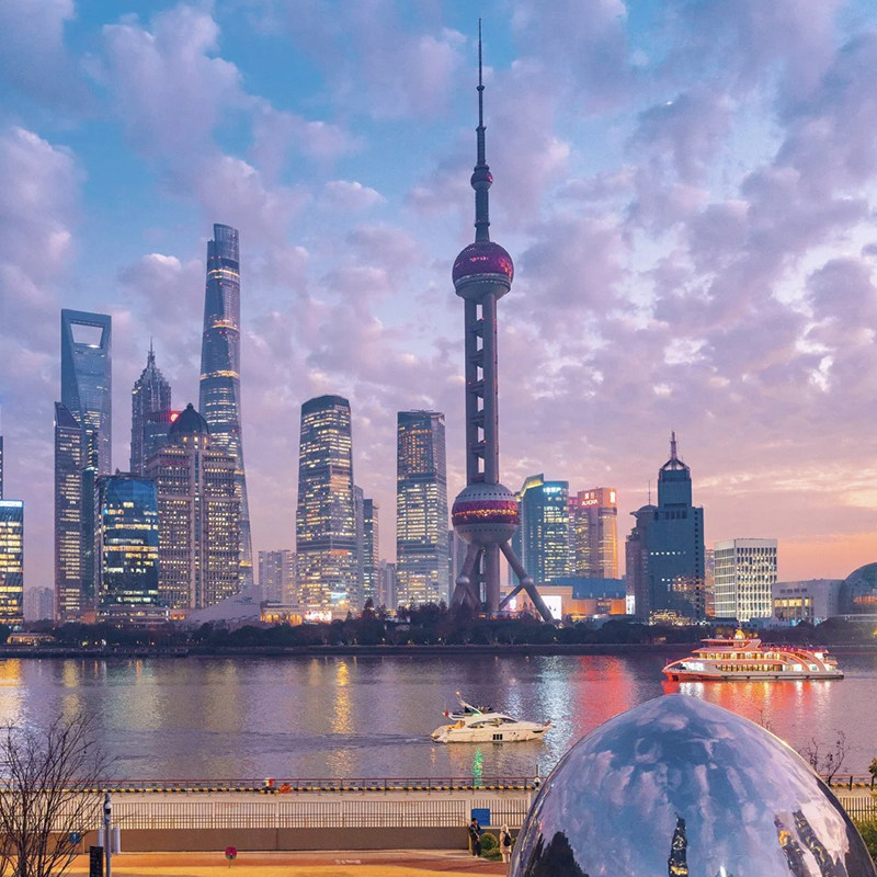 【广州出发】可乐迪士尼上海东方明珠塔乐高塔索中心纯玩跟团3日