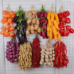 Simulated Chili Peppers, Fake Potatoes, Corn, Garlic, Peanuts, Vegetables, Farmhouse Restaurant Courtyard Model Decoration Props Hanging Skewers