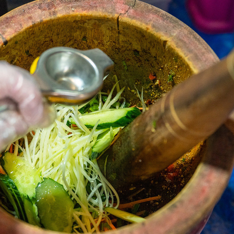 芒市不忙|芒市勐焕大金塔 勐焕银塔 珍奇园 树包塔傣族古镇一日游