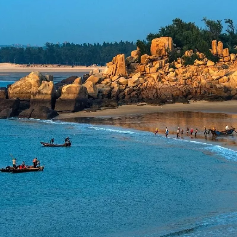 福州三坊七巷+纯净平潭+西禅寺祈福+闽越水镇+温泉度假双动四日游