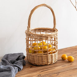 Wicker Woven Hand-Held Fruit Basket, Rattan and Bamboo Spring Outing Basket, French-Style Pure Handmade Woven Flower Arrangement Basket