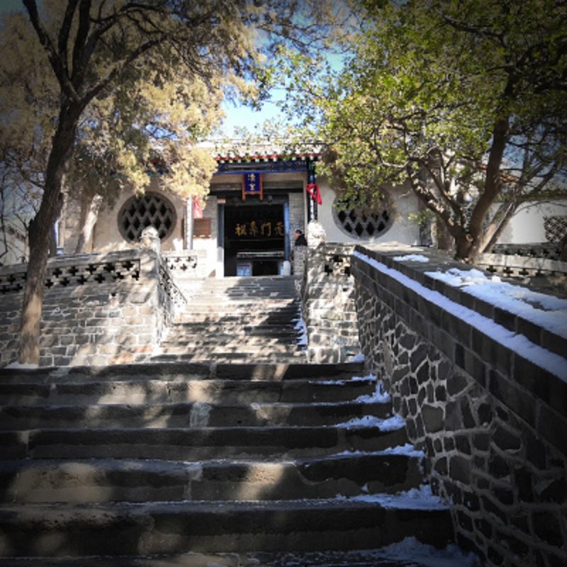 传奇山东双飞7天(木兰人家+体验泰山民俗+尼山圣境+有轨电车)