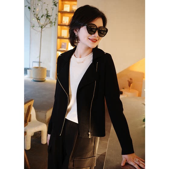 
Fengzhu high-end women's black wool knitted cardigan autumn and winter 2025 new diagonal zipper motorcycle sweater short coat