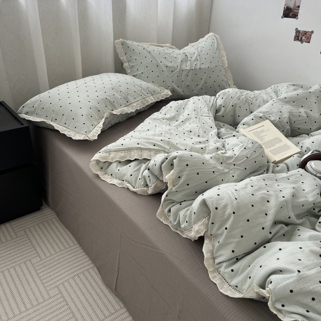 Girls ins small fresh polka dot blue washed cotton bed sheets four-piece set lace cotton quilt cover pure cotton three-piece set 1.5