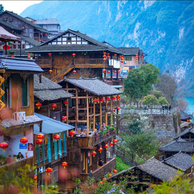 武隆天生三桥+仙女山+酉阳桃花源+乌江画廊+龚滩古镇5日包车游