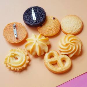 
Cookies Oreo Cookies Brooch Ins Personalized Creative Badge Funny Men and Women Bag Accessories Trend
