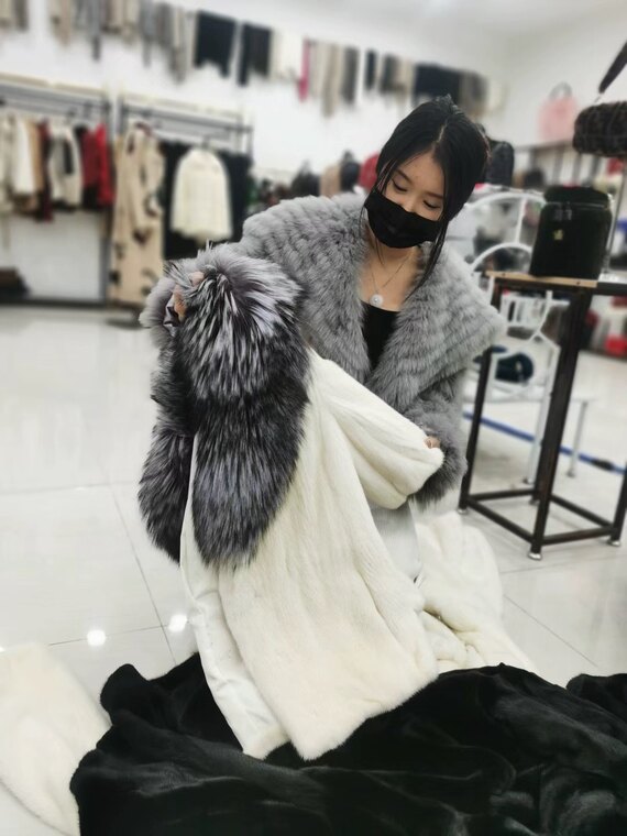 Fur and mink fur allinone professional dry cleaning to remove odor
