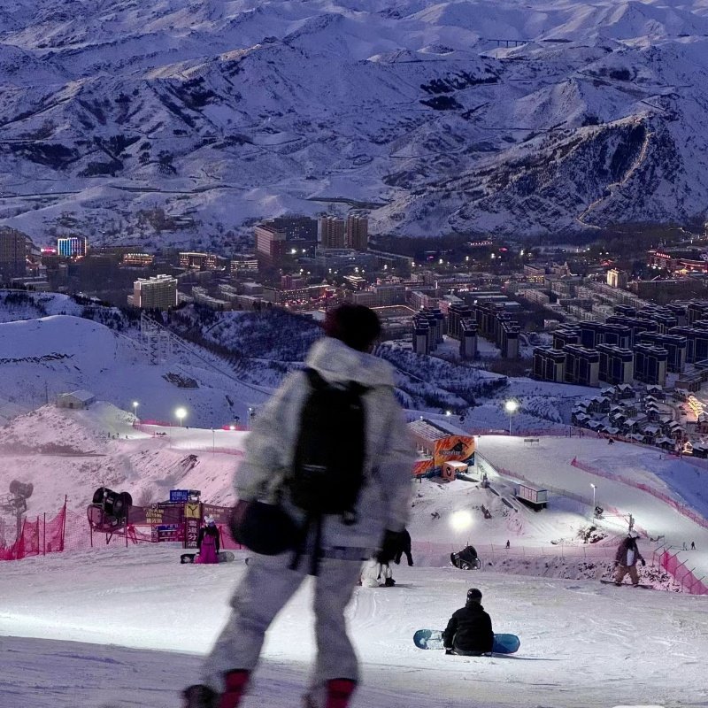 【6人小团】长白山鲁能滑雪温泉+长白山天池魔界漂流+雪岭延吉