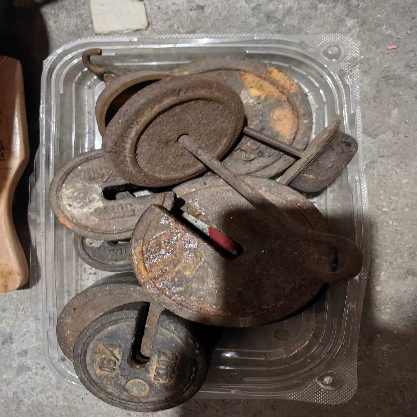 老秤砣台秤 磅秤标识特殊年久老货几十个古董老磅秤秤砣询价-淘宝网