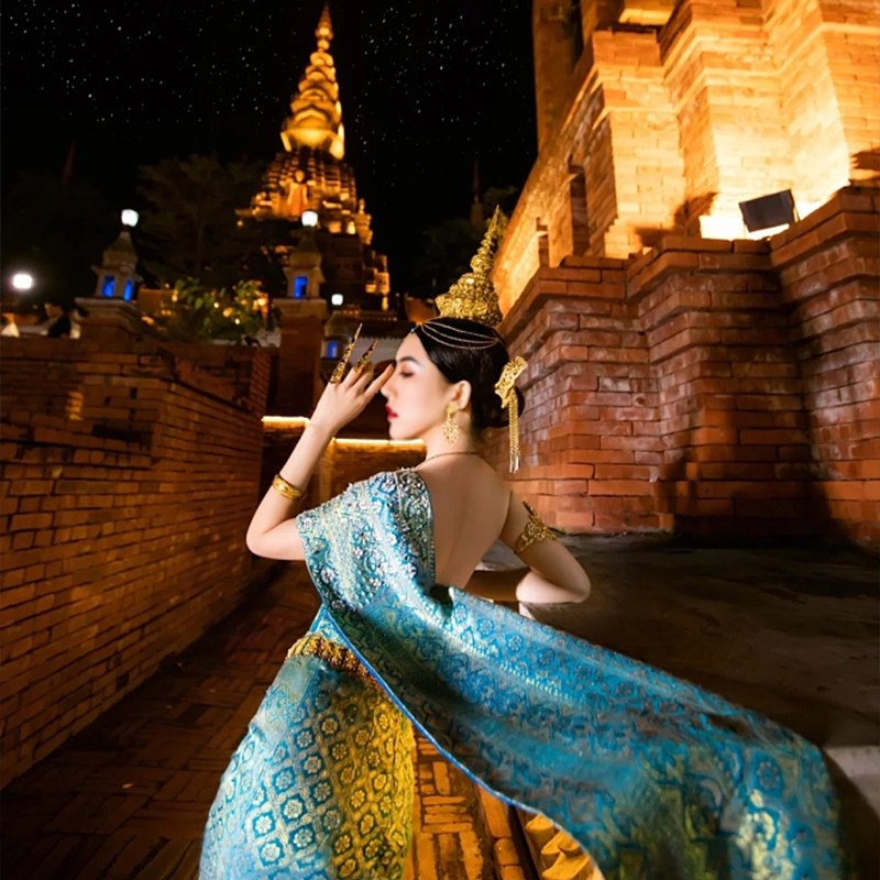 西双版纳波若寺野象谷星光夜市换装2+1保姆车住喜来登100%纯玩5天