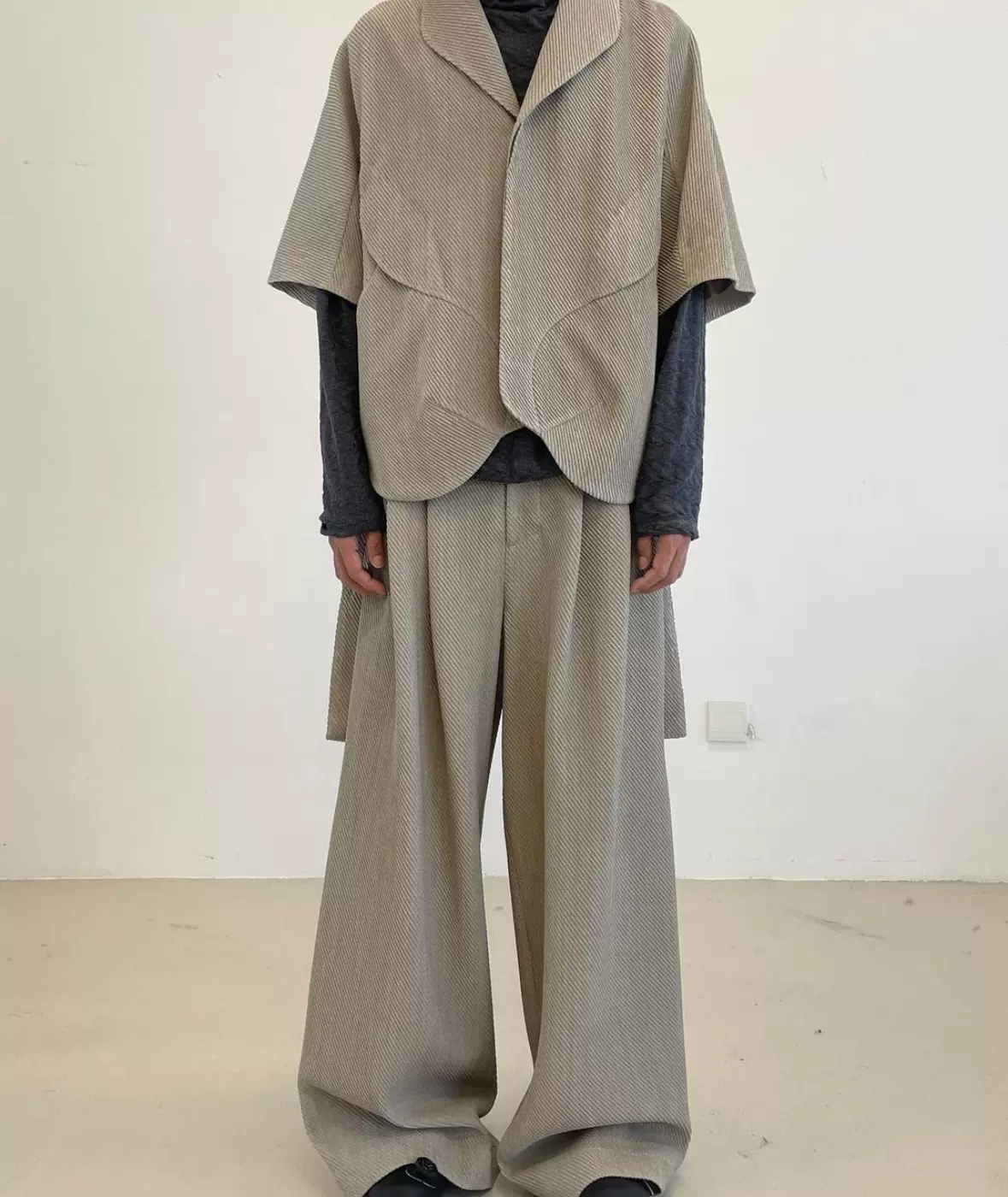 Pet-Tree-Kor 24ss Ansoo Jacket Pet-Tree-Kor 24ss安苏短袖衬衫