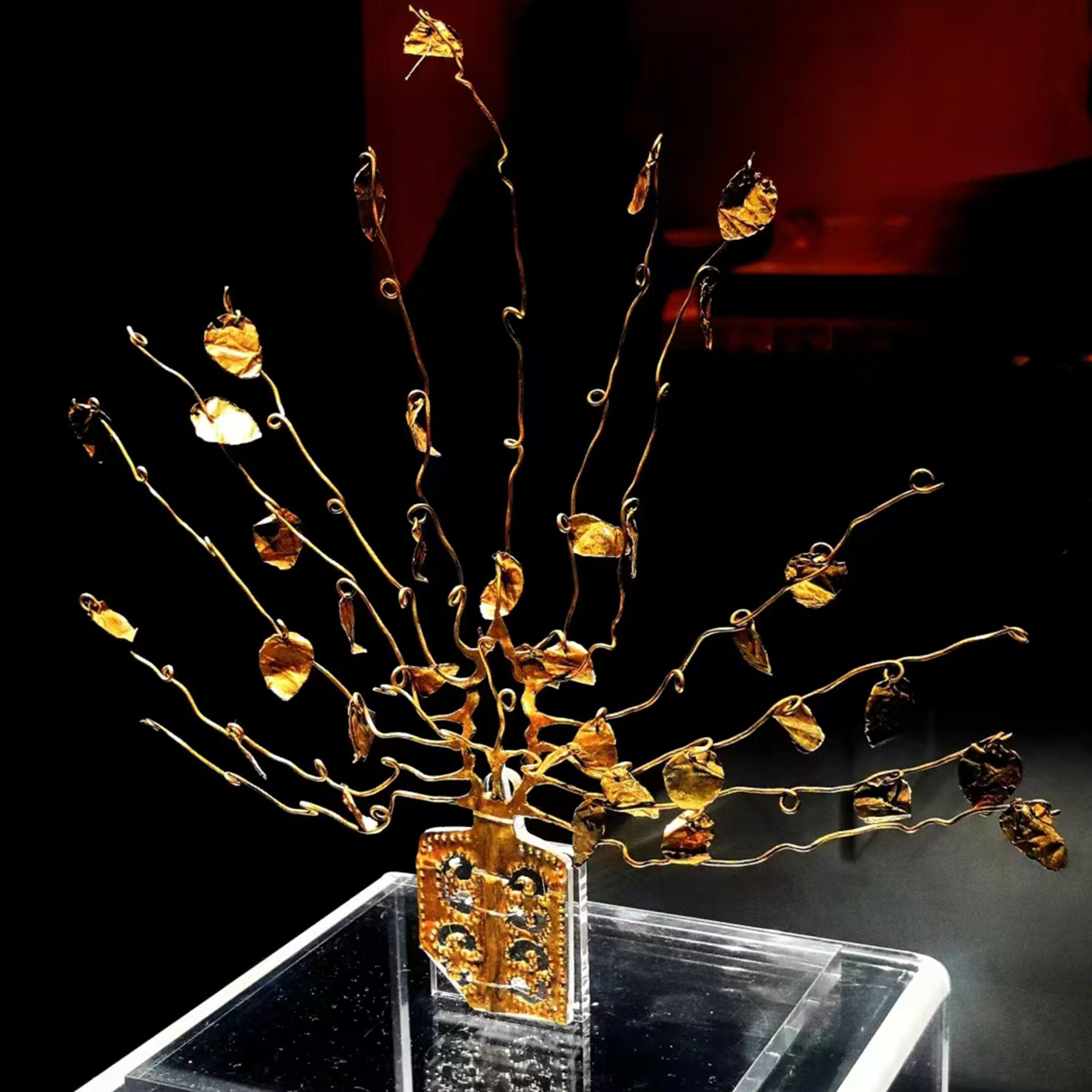 辽宁博物馆一日游【中高级导游2h讲解+15人精品小团+蓝牙耳机】