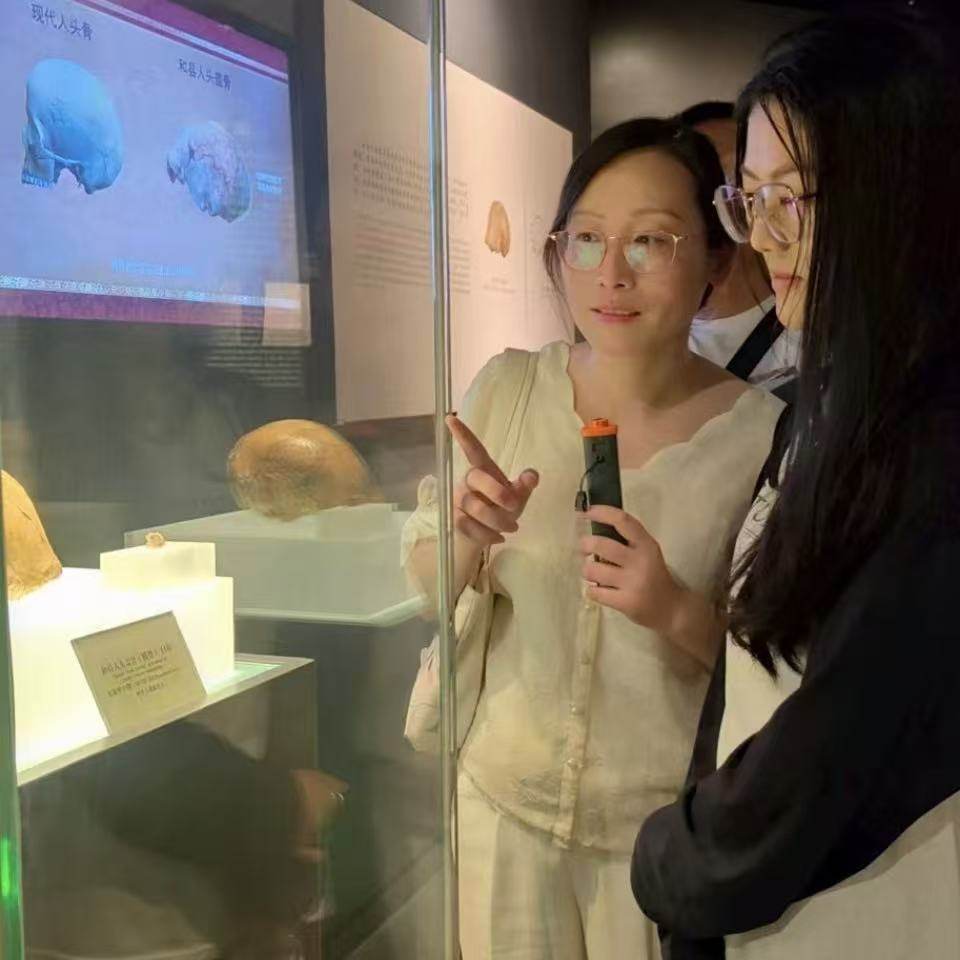 安徽博物院半日游【资深导游讲解+蓝牙耳机】【子曰旅行】