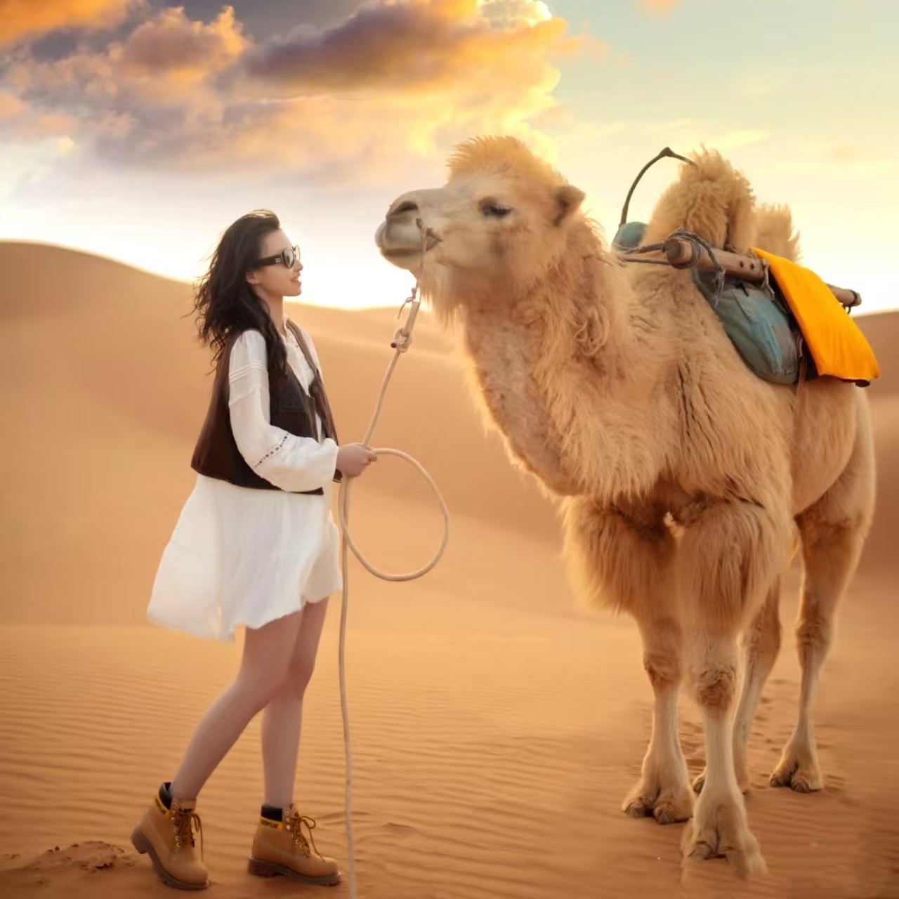 甘肃旅游敦煌6天5晚兰州出发莫高窟七彩丹霞月牙泉魔鬼城8人小团