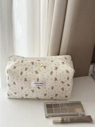 Flora Shop |   Handmade LAOSHU Cute Bear Cosmetic Bag Large Capacity Storage Bag Travel Toiletry Bag