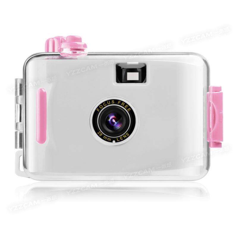 학생들이 사진을 찍을 수 있는 소형 카메라. 사진을 찍을 수 있는 미니 폴라로이드 -