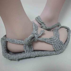 
Township Jiaoya Changyang specialty Tujia woven cloth straw sandals gray casual breathable non-slip sandals flat-soled popular men's shoes
