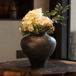 Jingdezhen Black Minimalist Style Ceramic Vase Decoration for Living Room Flower Arrangement, Light Luxury, High-End Vintage Pottery Jar, Antique Style