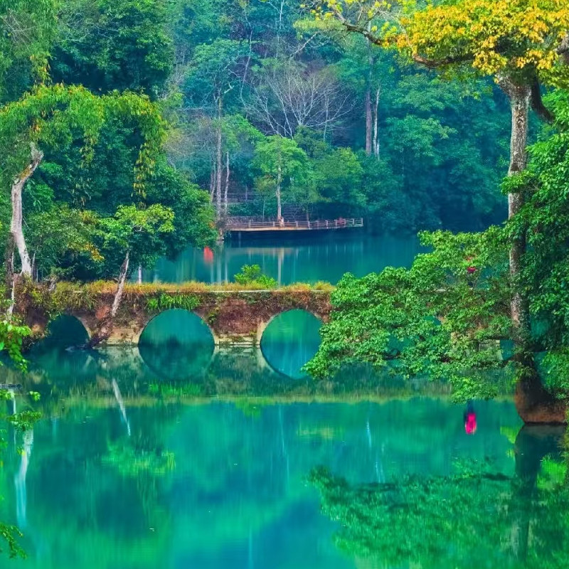 8人小团贵州旅游纯玩4天3晚黄果树小七孔西江千户苗寨亲子出行