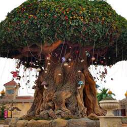 Artificial Trees, Simulated Trees, Large Green Plants, Artificial Landscape Trees, Indoor Decoration for Shopping Malls, Cement Trees, Cherry Blossom Trees, Large Banyan Trees