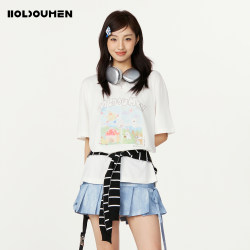 Holdoumen26 Summer Daily Series Four-Panel Scene Illustration Short-Sleeve T-Shirt